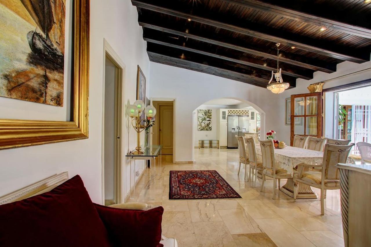Exclusive Villa Las Palmeras Puerto Banus With Heated Private Swimming Pool, Marbella, Spain Exterior foto